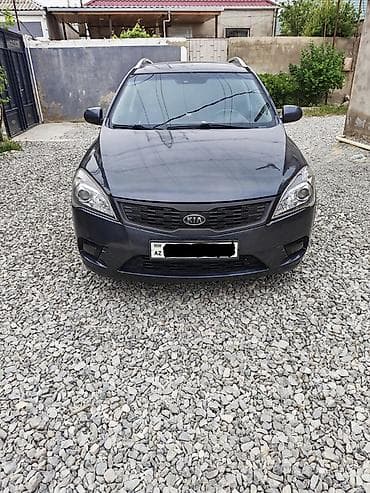 kia magentis: Kia Ceed: 1.4 l | 2010 il Universal — 1
