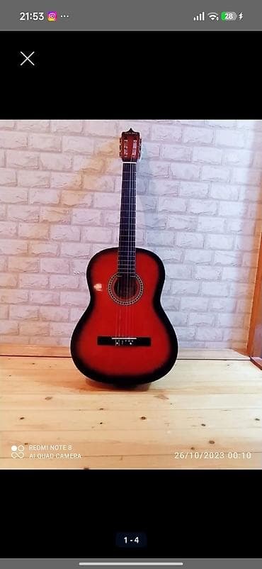 Gitar ideal vəziyyətdədir uzerinde canta verilir — 5