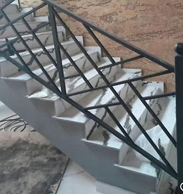 jaluz qaplar: Məhəccər ( Perilla ) 1-kv 50 azn Resotka 1-kv 35 azn 👈 . İş çox — 4