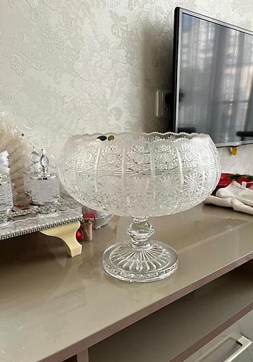 xrustal qablar aliram: Satilir — 1