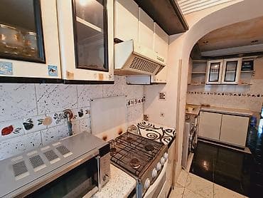 qubada satilan evler: Nərimanov rayonu, Gənclik metrosunun tam yanında köhnət tikili binada — 4