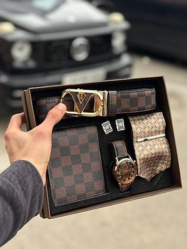 Yeni, Klassik Saat dəsti, rəng - Qızılı