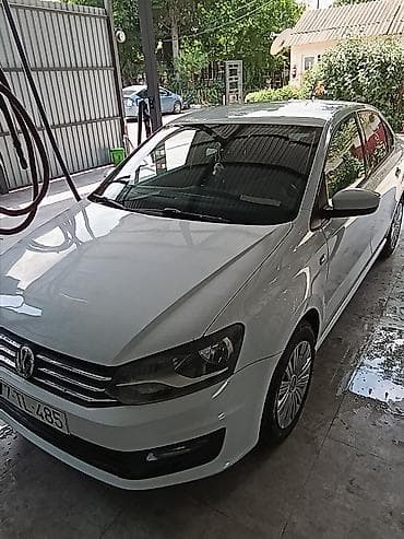binəqədi dsk: Volkswagen Polo: 1.6 l | 2017 il Sedan — 4