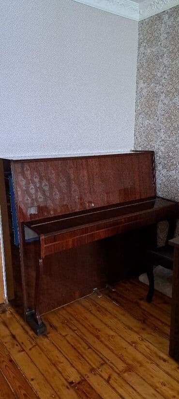 пианино ronisch цена: Upright pianino – “Lastoçka” modeli - Korpus: parlaq qəhvəyi/maun — 1