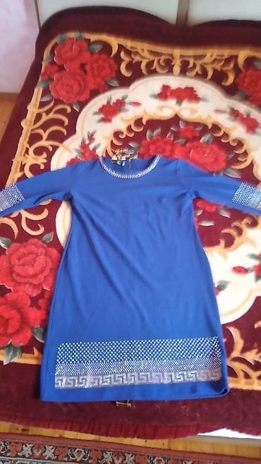 sacaqli don: Təzə hec geyilmiyib Mavi rəngli qadın paltarı Dizayn: Sadə, düz — 2