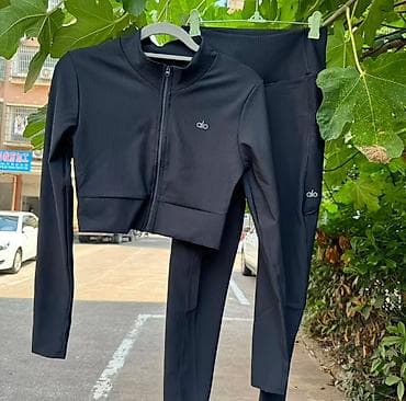 pupa ideal face: Alo qadın idman dəsti – rib-texturalı, elastik və yüngül parça. Dəst — 1