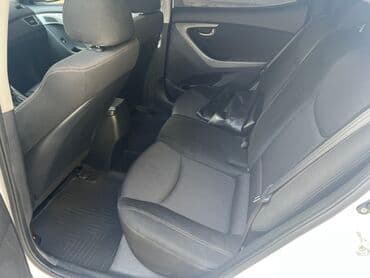 turbo az şevralet kuruz: Hyundai Elantra: 1.6 l | 2015 il Sedan — 6