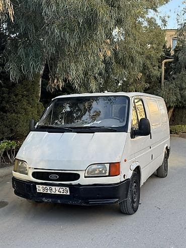 Ford Transit: 2.5 l | 1998 il 630000 km Sedan