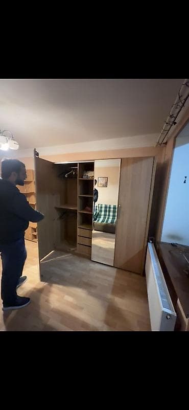 masa: İşlənmiş, 2 qapılı, Güzgülü, Qəhvəyi, Taxta, Kupe, Düz dolab — 3