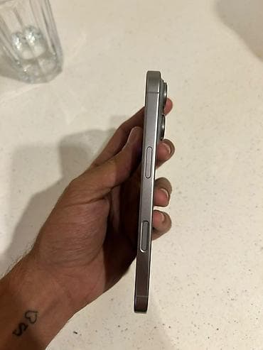 trimui smart pro: IPhone 16 Pro, 128 GB, Gümüşü, Face ID — 4