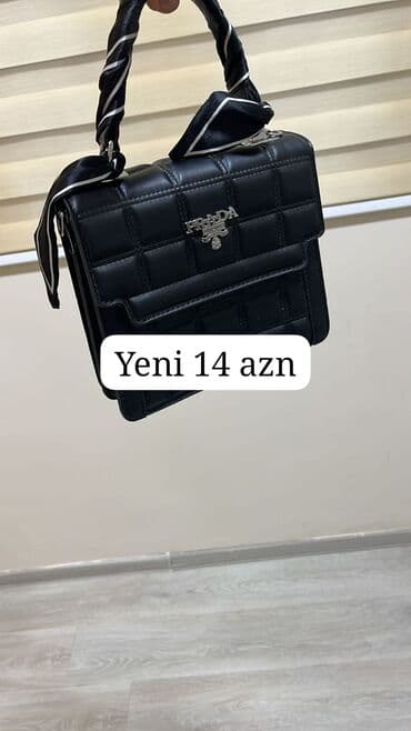 русский мех: Məhsullar: - Qara jilket/ceket: zipli ön hissə, yanlarda qapaqlı və — 12