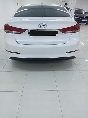 hyundai accent satilir: Hyundai Elantra: 0.2 l | 2017 il Sedan — 2