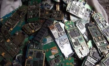 Yararsız Telefon platalarının kq ilə alışı . Standart Qiymət 45 azn