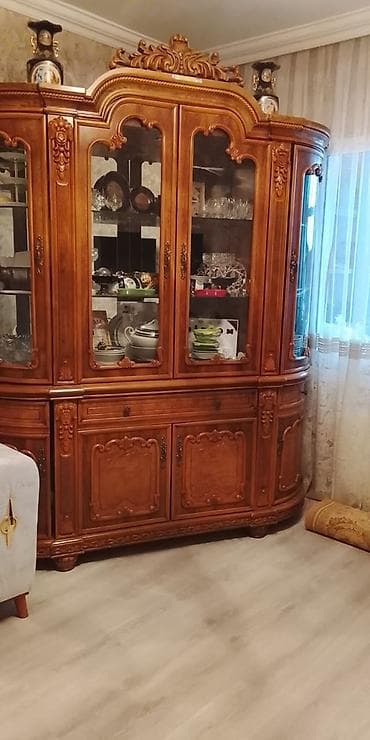 2ci əl stul: İşlənmiş, Servant — 1