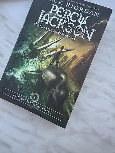 kitab alan: Məhsul: Kitab – “Percy Jackson and the Olympians: The Lightning Thief” — 2