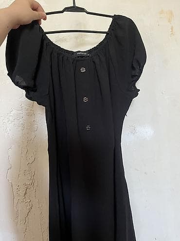 Qara don satılır Don qara rəngdədir, ölçüsü 44 uyğundur. Əynə çox
