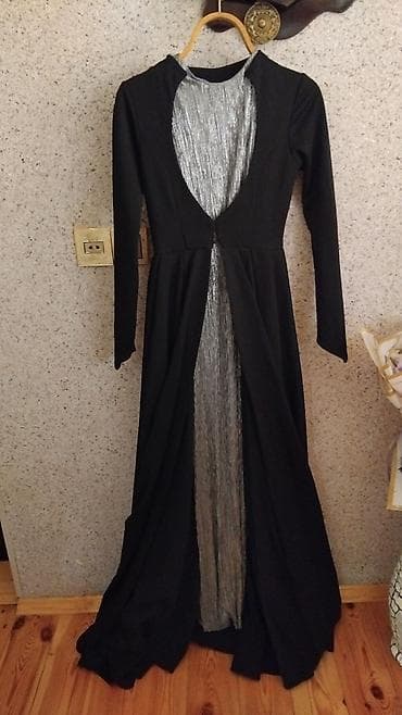 luc qizil saat satiram: 350 manata tikilib 150 manata satiram 1 defe geyilib əla paltardı — 2