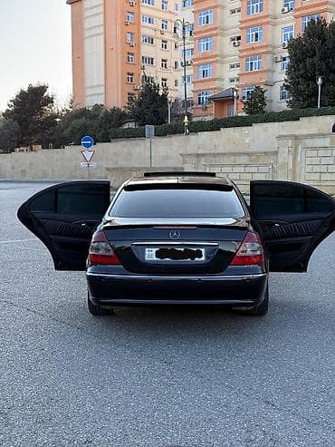 kiçik maşın: Mercedes-Benz E 270: 2.7 l | 2002 il Sedan — 7