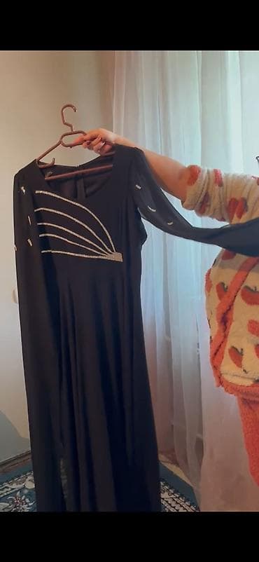 Qara rəngli uzun ziyafət/abaya tərzində don. - Model: Uzun, axıcı