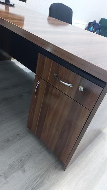 Ofis mebel dəsti - Dəst şəkildə satılır. Hamısı birlikdə 390 manata — 4