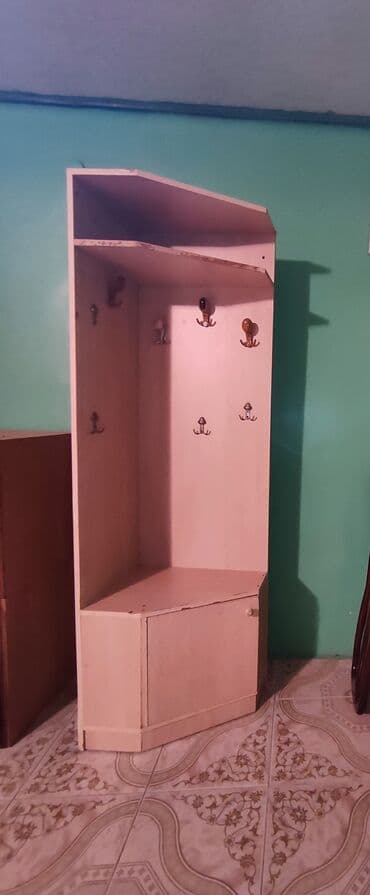 vəftiz üçün dəsmal (xaç suyuna salma üçün dəsmal): Dolab-asılqan — 2