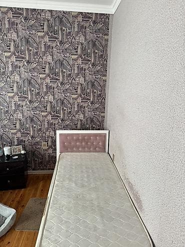 taxta: Tək nəfərlik çarpayı və döşək dəsti - Ölçü: təxmini 90×190 sm (tək — 2