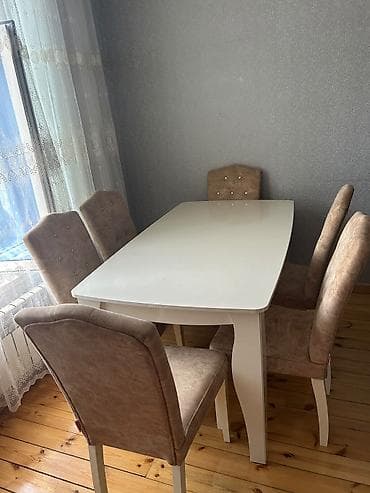 stular: Masa desti. 200azn. 6 stulla ünvan maştağa(8770) *Tehi — 1