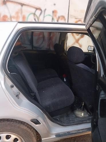 sürət paneli: Volkswagen Golf: 2 l | 1993 il Hetçbek — 5