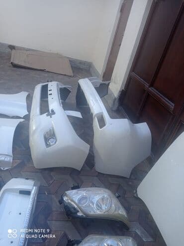 kuzu: Ön, Toyota Land cruiser, 2010 il, Ünvandan götürmə, Pulsuz çatdırılma, Ödənişli çatdırılma — 1