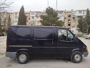 isuzu satisi: Ford Transit: 2.5 l | 2000 il 712008 km Van body type — 3