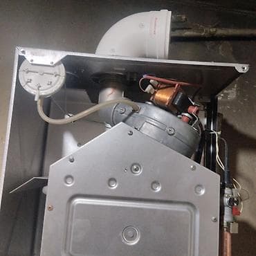 lan kabel satilir: Kombi 28 kw 2 esenjor 1 il rəsmi zəmanət orijinal İtalya istehsalı — 2