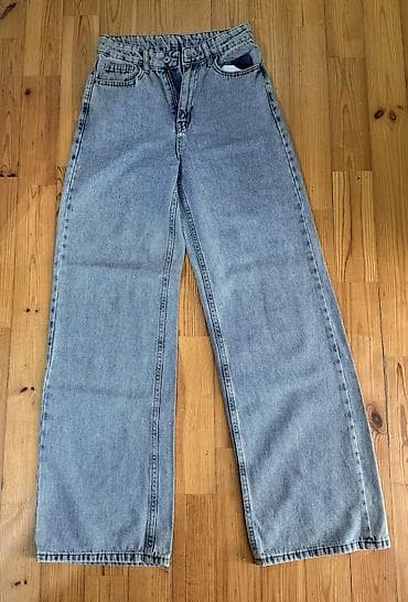 jeans: Her biri 10 azn satilir
baha alinib,az istifade olunub
051-434-50-82 — 3
