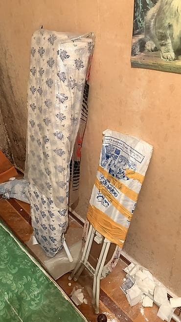 Dəmir ütü masası - Növ: qatlanan ütü masası - Karkas: möhkəm metal