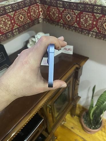 iphone 14 ağ: IPhone 14, Mavi, Face ID — 3