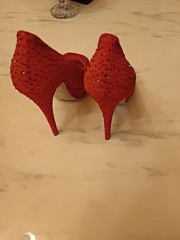 massimo dutti ispaniya: Loriblu qadın gəlinciyi – açıq burunlu, stiletto dabanlı, qırmızı — 6