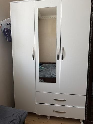 İşlənmiş, 3 qapılı, Güzgülü, Ağ, Digər material, Açılan, Düz dolab