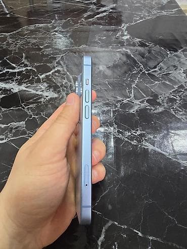 Bentley: IPhone 14, 256 GB, Blue Titanium, Face ID — 3