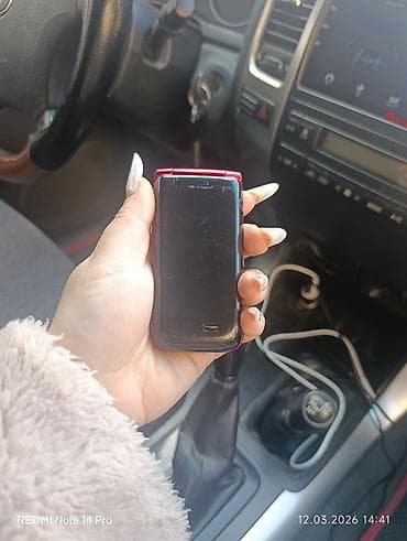 lords mobile: Samsung E250, Düyməli — 3