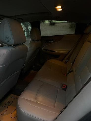 top.az masinlar: Chevrolet Malibu: 1.5 l | 2018 il 200000 km Sedan — 4