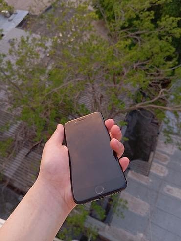 iphone 7 red: IPhone 7, 128 GB, Jet Black — 2