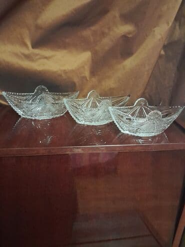 Kəsimli şüşə qablar dəsti - 3 ədəd dekorativ şüşə qab - Qayıq formalı