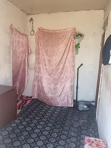ev menzil: 4 otaqlı, 3 kv. m, Kredit yoxdur, Orta təmir — 7