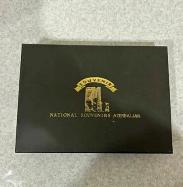 bakıda ovcu mağazaları: Taxta materyal içki qabı dəstləri satılır.Təzədir.Çeşidlər var.Real — 5