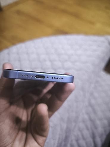 samsung tab a: IPhone 16 — 3