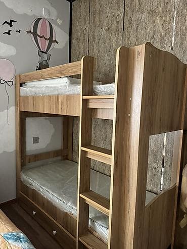 usaq stolu: Oğlan və qız üçün, Çarpayı, Matras ilə, Siyirməli, Laminat — 1