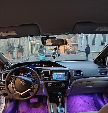 Su nəqliyyatı: Honda Civic: 1.5 l | 2013 il Sedan — 7
