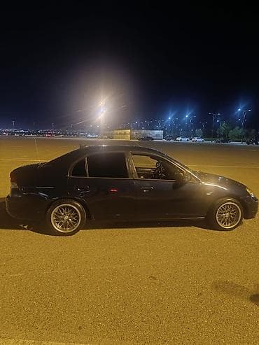klas 6: Honda Civic: 1.6 l | 2003 il Sedan — 1