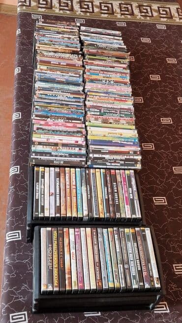 Kino DVD kolleksiyası - Böyük həcmli DVD disklər toplusu. Şəkillərdə