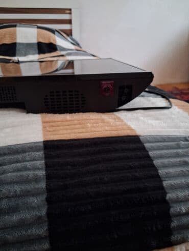 İkon LED TV – model IK-FL32A71 - Ekran: 32 düym LED panel - Girişlər