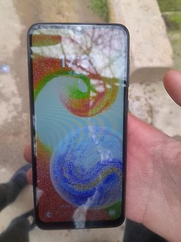 Samsung Galaxy A04s, rəng - Qara, İki sim kartlı